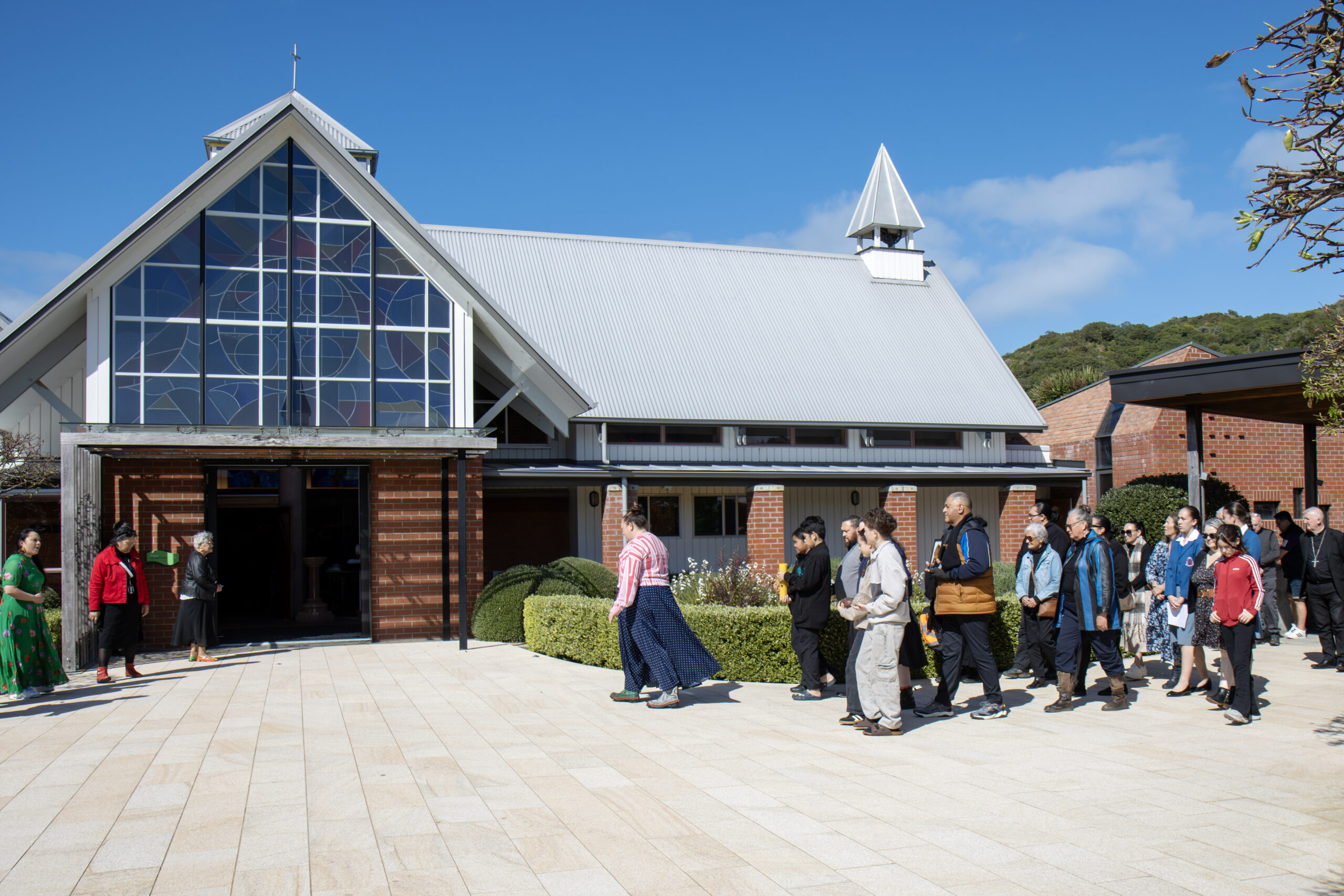 Hawke’s Bay Māori Apostolate pilgrims arrive to the Home of Compassion.